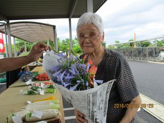 0625小針の郷朝市01.jpg